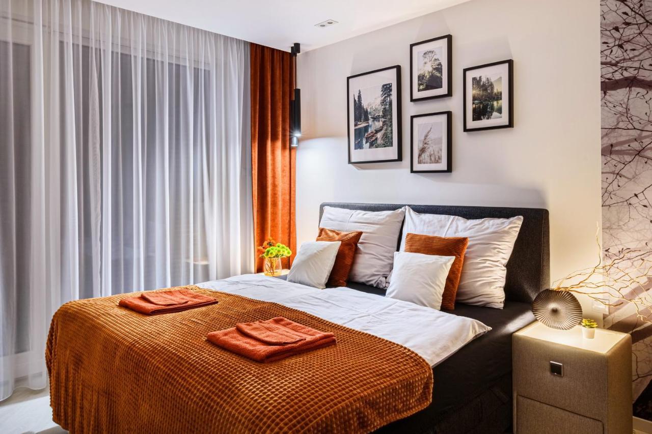 Teleki40 Apartman Gyor Central, Free Parking, Terrace Buitenkant foto